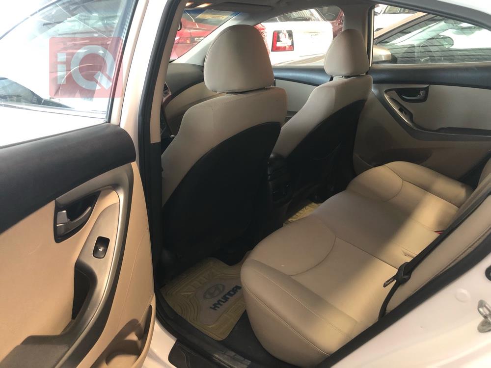 هیوندای ئەلەنترا